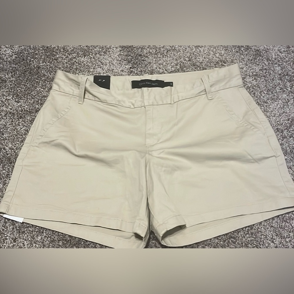 Calvin Klein women’s shorts NWT!!!